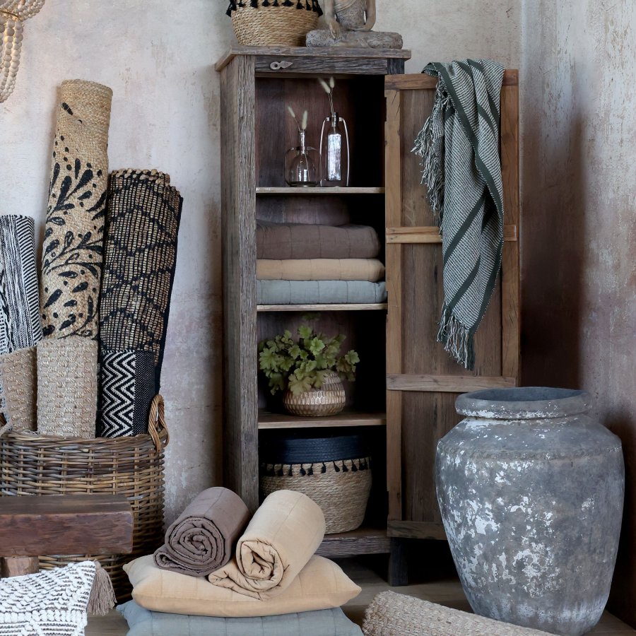 Masívny drevený kabinet Grimaud