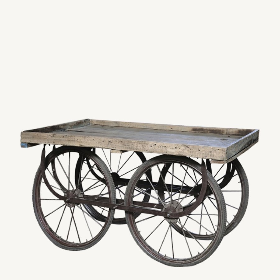Starý vintage voz