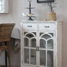 Biela vintage skrinka