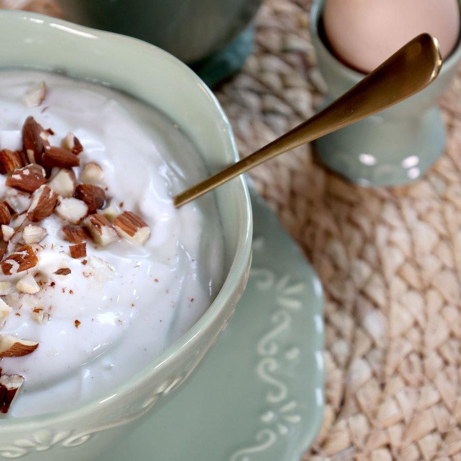 Provence Bowl – Porcelánová miska v šalviovo-zelenej farbe (650 ml)