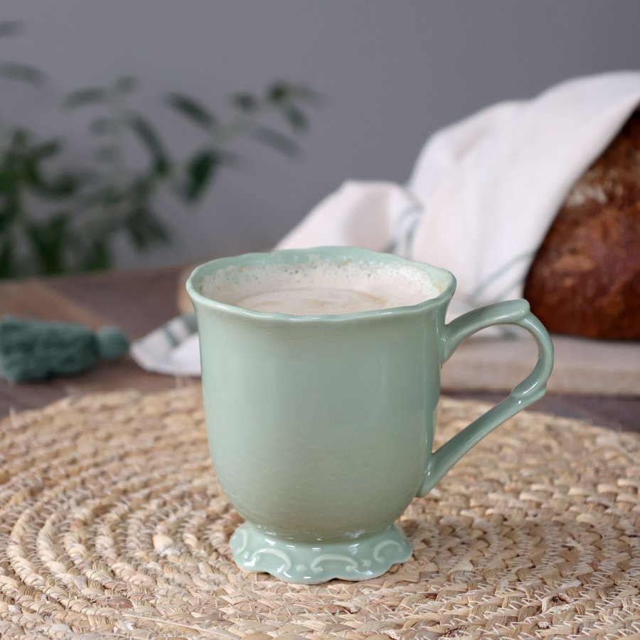 Provence Mug – Porcelánový hrnček v šalviovo-zelenej farbe