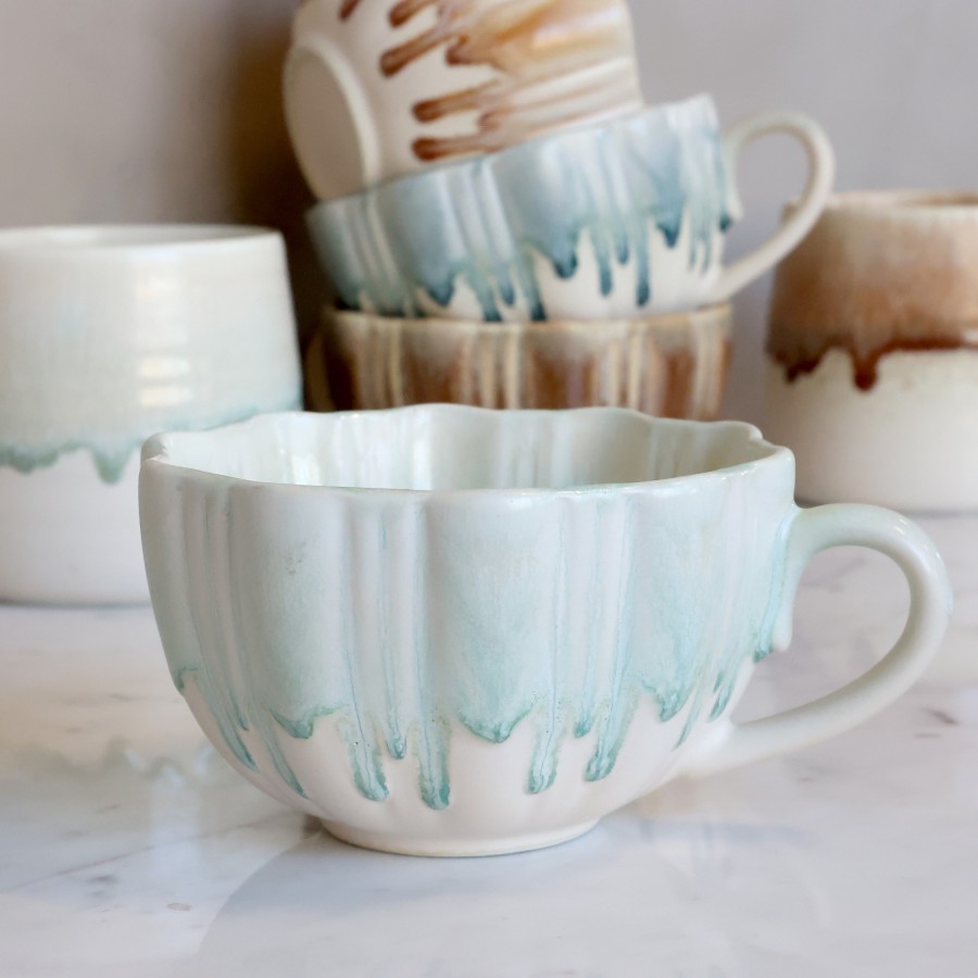 Porcelánový pohár s uškom – elegantný vintage štýl