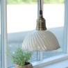 LUNEL – smaltovaná kovová lampa v krémovej farbe