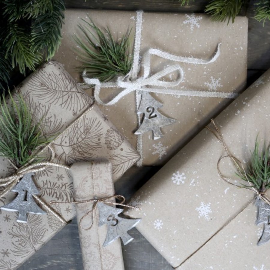Vianočné adventné stromčeky s číslami 1,2,3,4